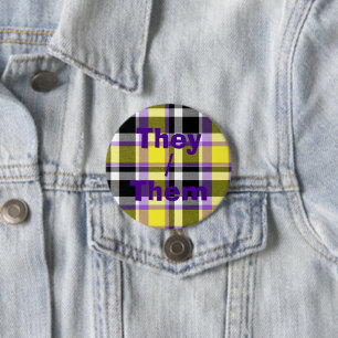 Quirky Eclectic Boho Nonbinary Karo Stolzflagge Button