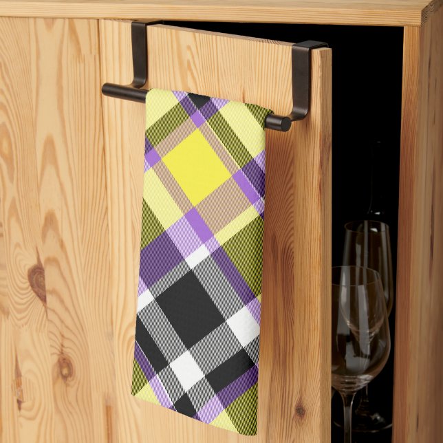 Quirky Eclectic Boho Nonbinary Karo Stolzflagge Geschirrtuch (Drittel gefaltet)