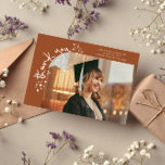Quirky Stars Terracotta Grad Photo Thank You Ankündigung<br><div class="desc">Quirky and whimsical graduation announcement photo card featuring a photo on the front and 1 on the back. The text says "thank you" in quirky hand writing with stars and confettis. Add the graduate's name,  information,  and message to personalize this card. Terracotta.</div>