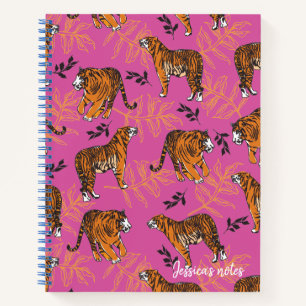 Quirky Tiger Pattern auf hellrosa Notizbuch