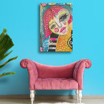 Quirky Whimsical Face Neon Pink Dopamin Deco Art Künstlicher Leinwanddruck<br><div class="desc">Dieses Design mit meiner original handgemalten gemischten Medienkunst strahlt einen whimsikalen Charme aus und zeigt ein bezauberndes Porträt eines sonderbaren Mädchens mit üppigen, hellrosa Haaren, stehend als Brennpunkt vor einem farbenprächtigen abstrakten Hintergrund. Die Mischung aus rosa, gelb und grün halbkreisförmig geformtem Mandarine-Orange bildet das Fundament für diese Komposition, während Akzente...</div>
