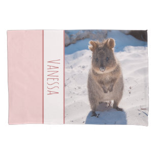 Quokka am Strand Australien, Pink Girls Kissenbezug