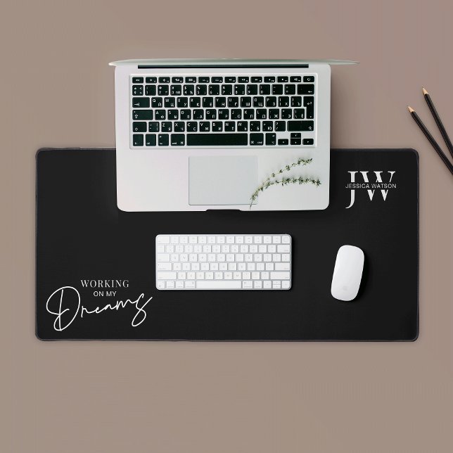 Quote de monogramme minimaliste noir d'entreprise (Modern stylish branded desk mat in black and white with space for your logo or name)