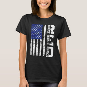 R E D Freitag erschütterte US-Flagge Erinnern Sie T-Shirt