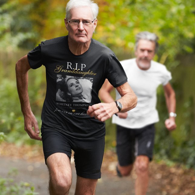 R.I.P. Grandtochter Foto Memorial T - Shirt (Von Creator hochgeladen)