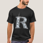 "R"-Imitate-"Diamant Bling"-T - Shirt<br><div class="desc">Erhöhen Sie Ihren Stil mit dieser brillanten Monogramm-Illustration, die exquisit in einem silbernen Werkzeugkanal erstellt wurde. Dieses Design mit glänzenden Diamanten, die die Oberfläche verkrusten, strahlt zeitlose Eleganz und Eleganz aus. Inspiriert durch die regale Ästhetik, verwandelt die aufwändige königliche Detaillierung dieses Stück in eine wahre Luxus- und Klassenaussage. Diese monogramm-Illustration...</div>
