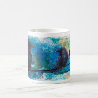 Raben auf einer Draht-Tasse Kaffeetasse
