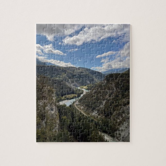Rabiusa Graubünden Schweiz  Atemberaubender Blick  (Vertikal)