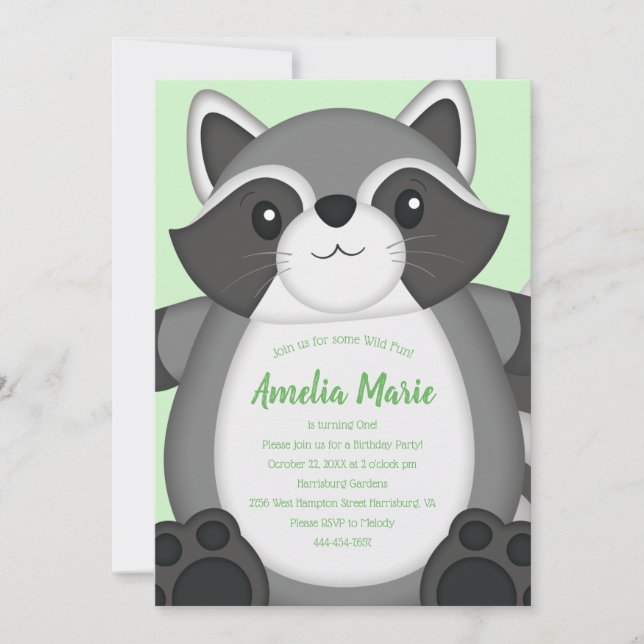 Raccoon Birthday Party Green Einladung (Vorderseite)