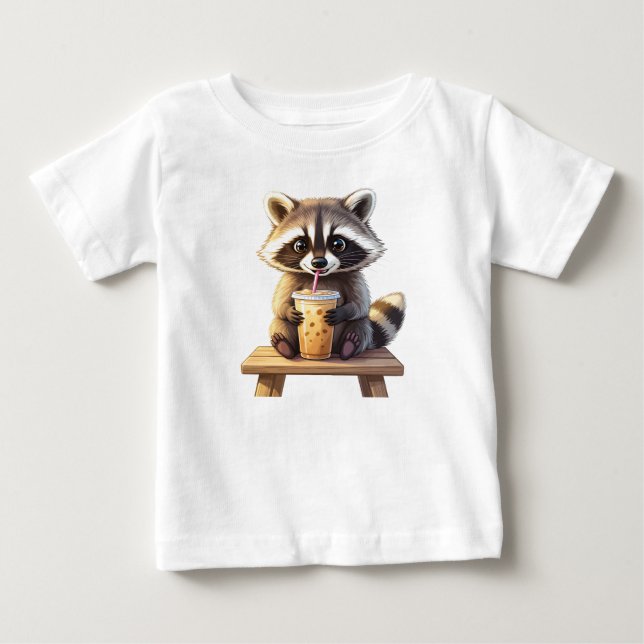 Raccoon Drinking Iced Coffee Baby T-shirt (Vorderseite)