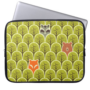 Raccoon fox und Bär in einem Wald nahtlos Muster Laptopschutzhülle
