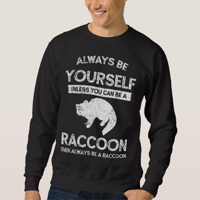 Raccoon Funny Vintag Sweatshirt (Vorderseite)