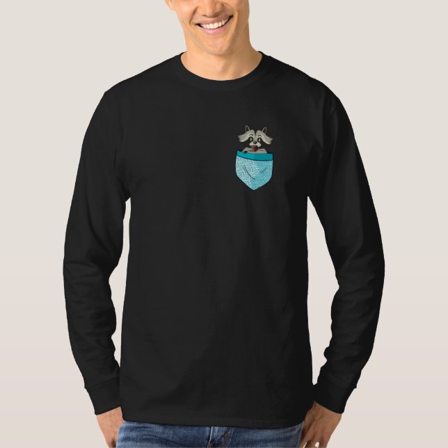 Raccoon in der Tasche T-Shirt (Vorderseite)
