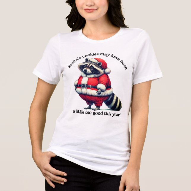Raccoon in Santa Anzug genießt Leckereien Tri-Blend Shirt (Vorderseite)