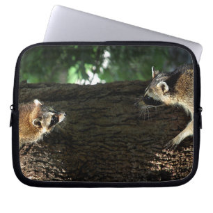 Raccoon Mutter und Kit 2 Laptopschutzhülle