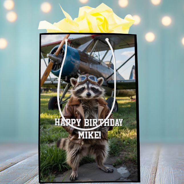 Raccoon Pilot Airplane Funny Photo Birthday Custom Mittlere Geschenktüte (Von Creator hochgeladen)
