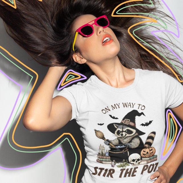 Raccoon Stir the Pot Ferry Halloween Tri-Blend Shirt (Von Creator hochgeladen)