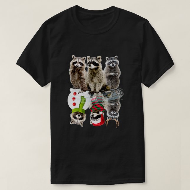 Raccoon Waterfall Reflektion Weihnachten Pajama T-Shirt (Design vorne)