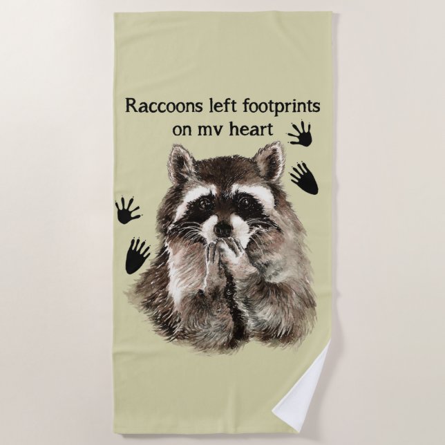 Raccoons links Fußspuren auf meinem Herzen Strandtuch (Vorderseite)