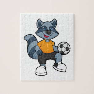Racoon als Fußballspieler mit Fußball