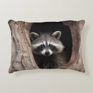 Racoon in der Baumhöhle Dekokissen