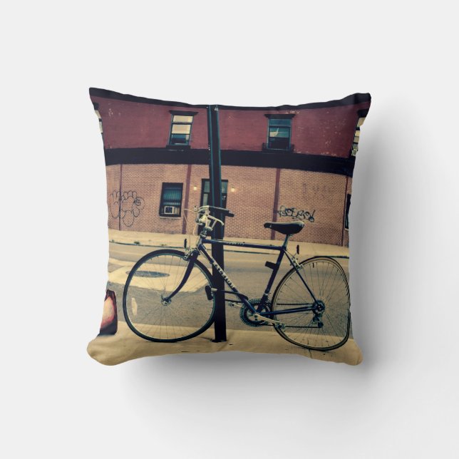 Radfahren in Brooklyn-Kissen Kissen (Vorderseite)