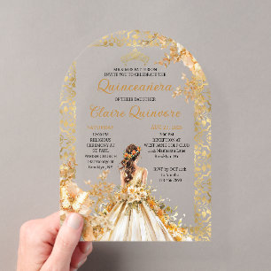 Radiant Bloom Floral Prinzessin Gold Quinceanera Acryleinladungen