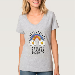 Radierposition Farbiger Regenbogen und Blume T-Shirt