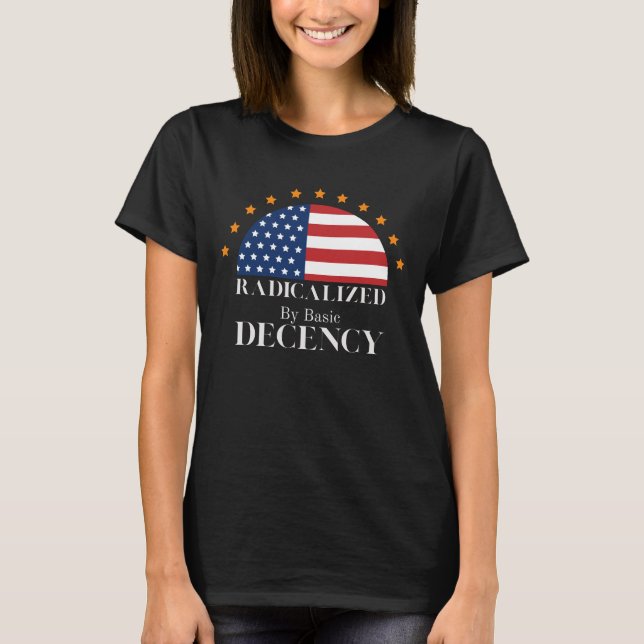 Radikalisiert durch Basic Decallé USA Flag T-Shirt (Vorderseite)