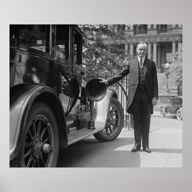 Radio ausgerüstetes antikes Auto, 1920er Poster (Vorne)