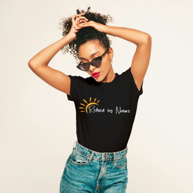 "Raffiniert durch Natur" Minimalistisch T-Shirt (Von Creator hochgeladen)