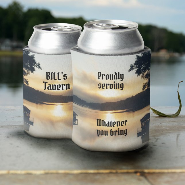 Rafraîchisseur Pour Canette Lakefront Servant Fièrement Tout Ce Que Vous Appor (Créateur téléchargé)