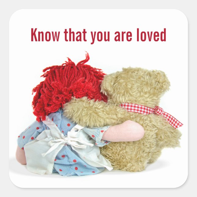 Rag Doll and Teddy Bear Hugging Quadratischer Aufkleber (Vorderseite)