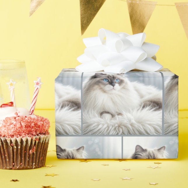 Ragdoll Cat On a Fur Rug Geschenkpapier (Geburtstagsparty)
