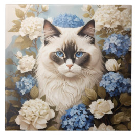 Ragdoll Katze mit Blue Hydrangea-Blume Fliese
