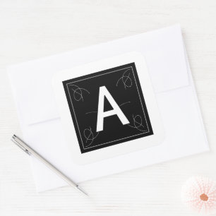 Rahmen und Flourish-Monogramm Buchstabe A auf Weiß Quadratischer Aufkleber