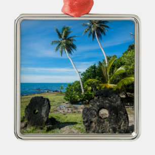 Rai-Steine auf der Insel Yap Ornament Aus Metall