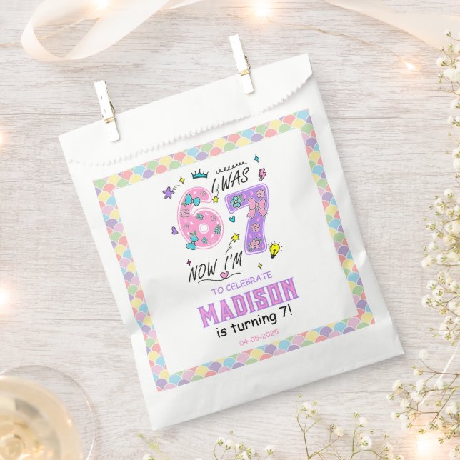 Rainbow 7th Birthday | I Was 6, Now 7 | Kids Geschenktütchen (Ausgeschnitten)
