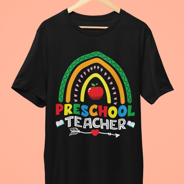 Rainbow & Apple Preschool-Lehrer Grafik Tri-Blend Shirt (Von Creator hochgeladen)