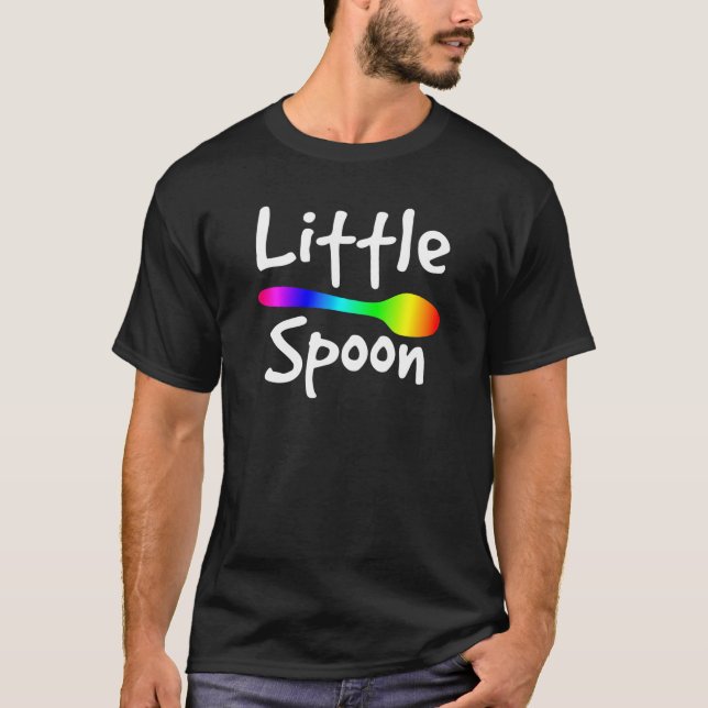 Rainbow Big Spoon Little Spoon Matching Gay Couple T-Shirt (Vorderseite)
