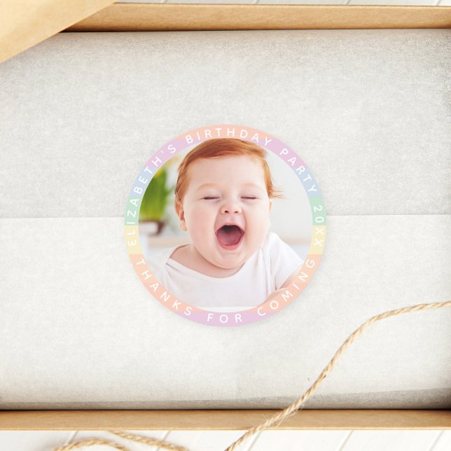 Rainbow Birthday Danke für das kommende Foto Runder Aufkleber (Von Creator hochgeladen)