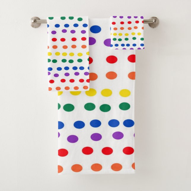 Rainbow Candy Dots auf Weiß Badhandtuch Set (Insitu)