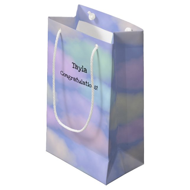 Rainbow Clouds Personalisierte Geschenktasche Kleine Geschenktüte (Vorderseite Schrägansicht)