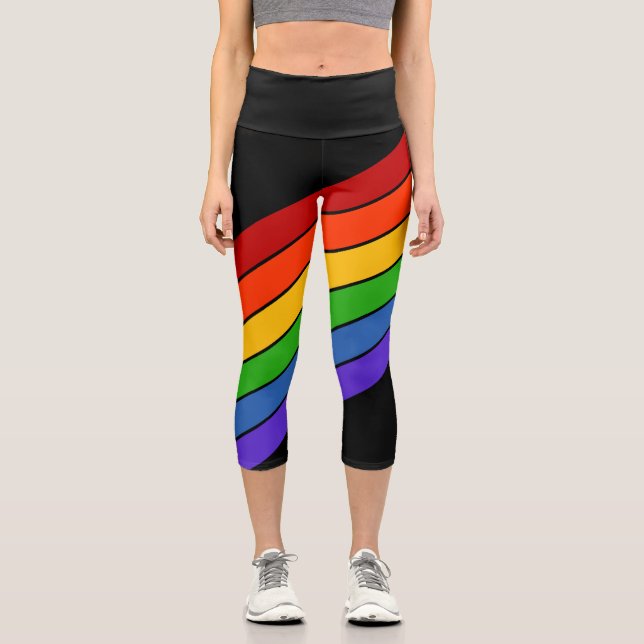 Rainbow Diagonal Stripe Black Capri Leggings (Vorderseite)