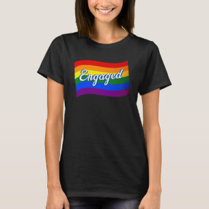 Rainbow Flag Verlobt zu LGBT LGBTQ T-Shirt