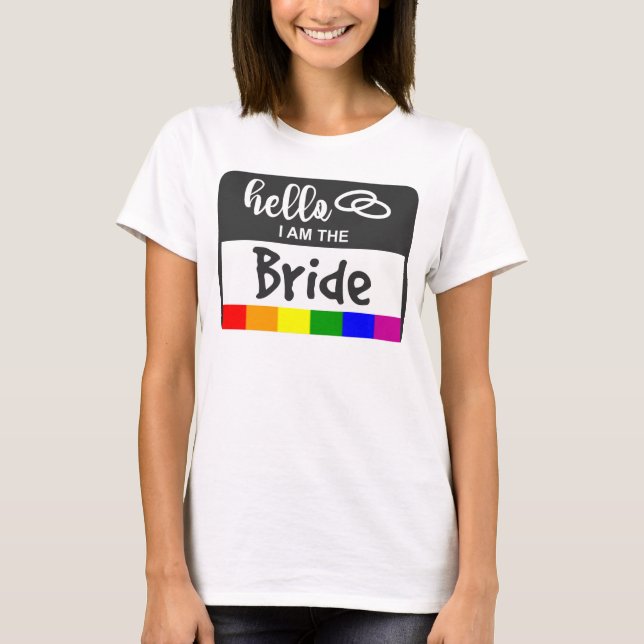 Rainbow Flag Wedding Hello Name Abzeichen für Brid T-Shirt (Vorderseite)