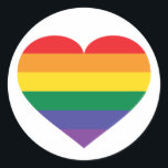 Rainbow Heart Runder Aufkleber<br><div class="desc">Dieser runde Aufkleber weist ein Herz mit einem Regenbogendesign auf. Zeigen Sie Ihre wahren Farben,  unterstützen Sie die Gleichheit der Ehen und feiern Sie Gay Pride.</div>