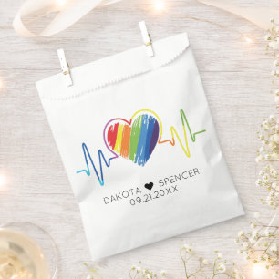 Rainbow Heartbeat Abstraktes Scribble Herz LGBQ Geschenktütchen