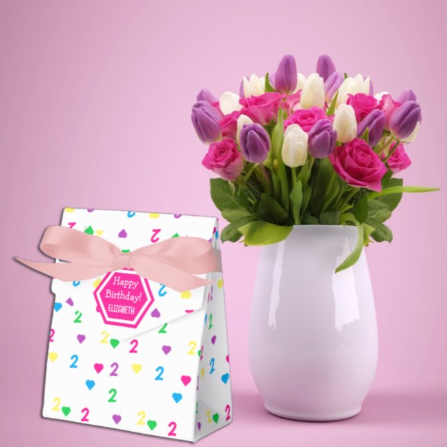 Rainbow Hearts 2. Geburtstag Geschenkschachtel (Von Creator hochgeladen)