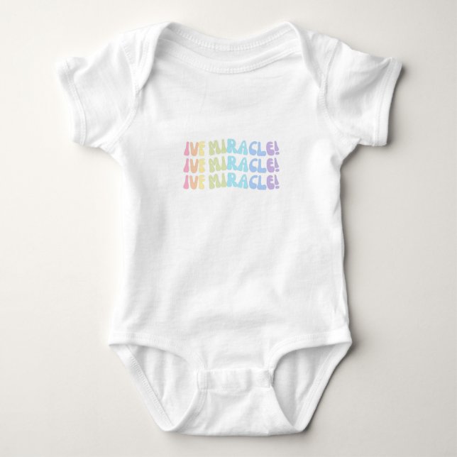 Rainbow IVF MIRACLE Preppy Infertilivement Awarene Baby Strampler (Vorderseite)